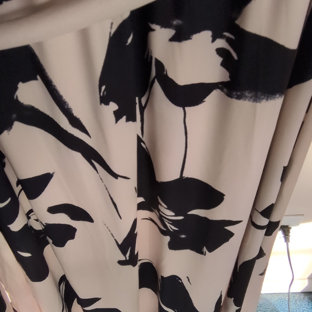 Chic black and Ivory‎ floral colorblock Maxi dress soft knit top belted waist - Picture 3 of 7